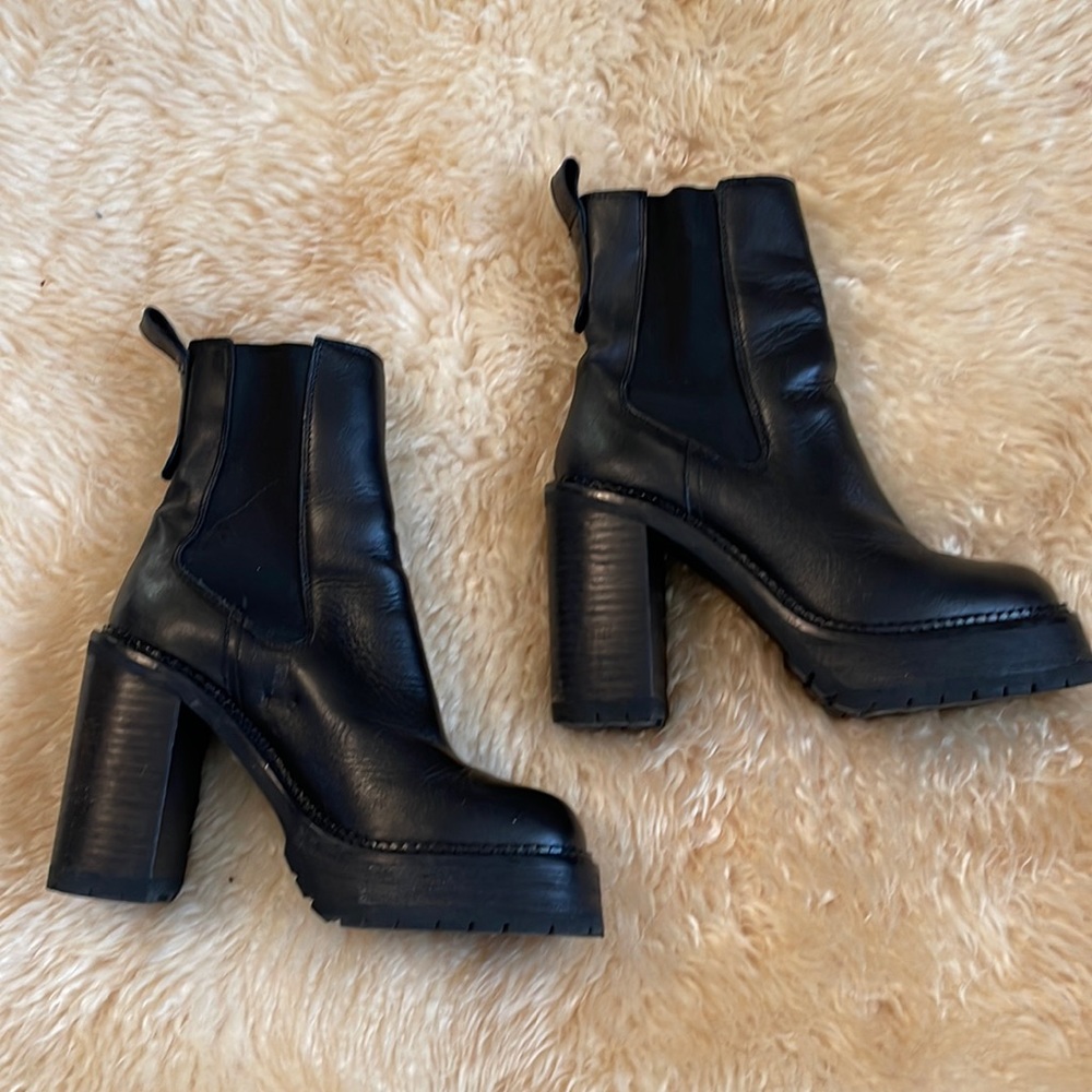 AQUA boot